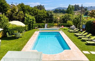 Paradisiacal Villa in Lousada with Private Pool - Foto 1