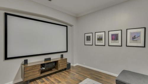 Spacious and Luxury Home w Cinema Room and Pool - Foto 3
