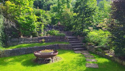 Entspannen im Grünen, Ferienwohnung mit eigenem Garten - Foto 2, Garden view