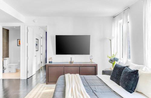 Elegant Midtown Retreat, City Views, Steps to Times Square - Foto 19