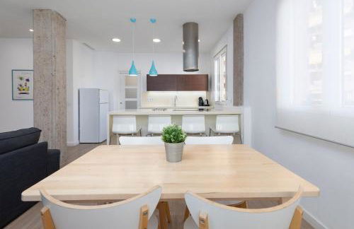 ApartUP Valencia Opera - Photo 12