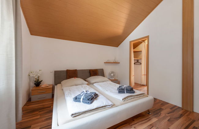 Modern Holiday Home in Pinsdorf With Garden - Photo 12