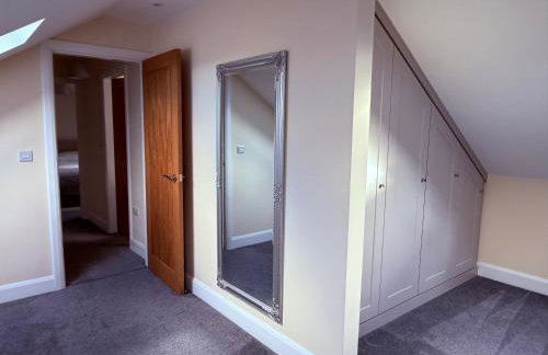 Four Bedroom House With Private Pool - Stunning countryside location with parking close to Chester City Centre - Photo 34