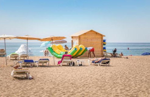 Stunning Home In Alella With Wifi - Foto 26