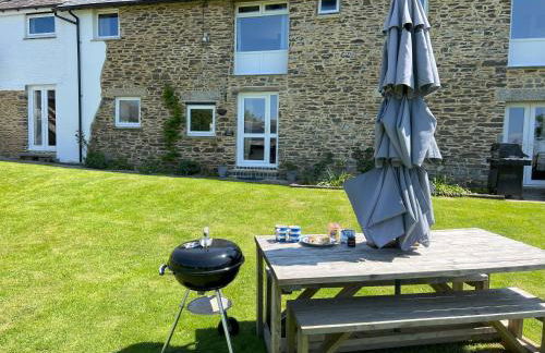 Hop Loft-Barn Conversion, with access to Pool & Hot Tub-at Fox Valley Cottages - Foto 21