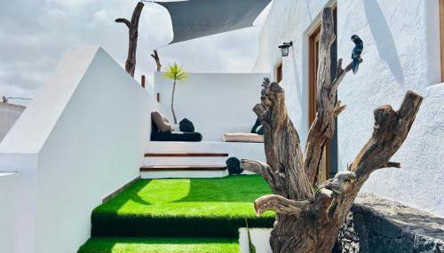 Refugio de Luz y Tranquilidad en Nazaret - Foto 1, sunbed