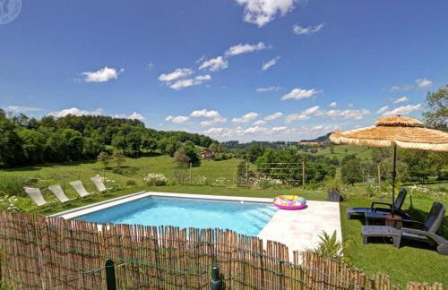 Deux gîtes confortables avec cheminée et piscine commune, animaux admis, pour 13 personnes - FR-1-496-140 - Foto 35