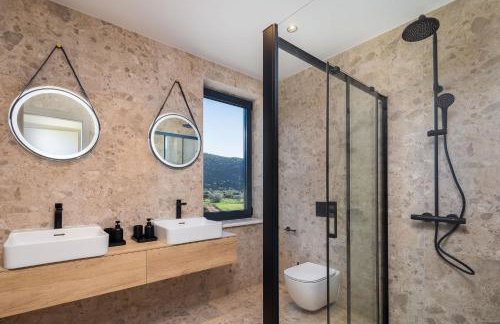 Luxury Villa Dolac near Split, airport, complete privacy, infinity heated pool - Photo 60