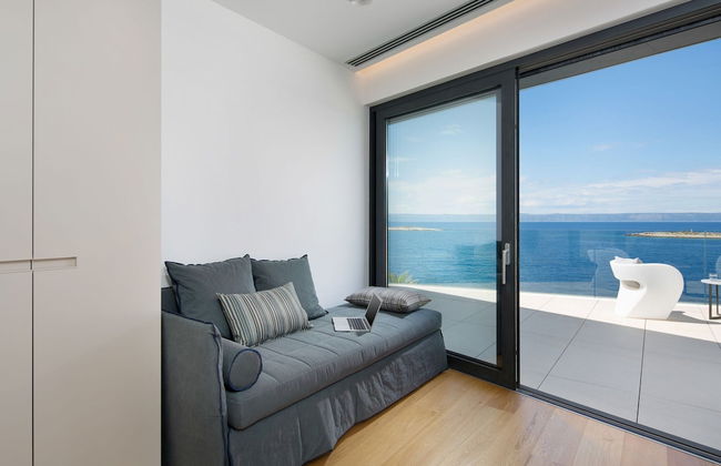 Beach Villa in Korcula with Pool, Sauna & Hot Tub - Photo 10