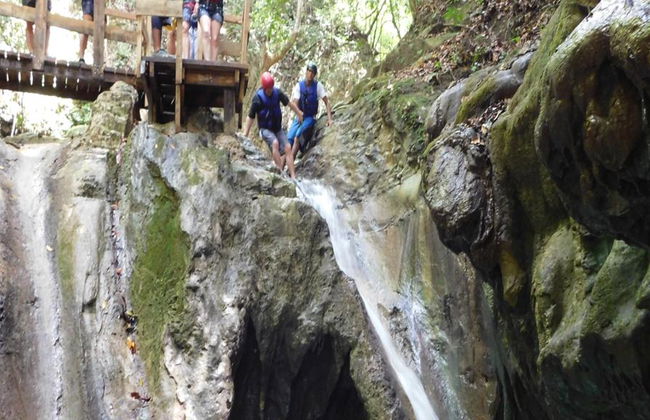 Aventura nas Cataratas de Damajagua - Foto 6