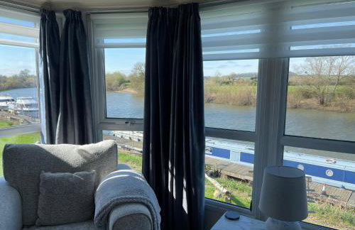 On the river Severn - Severnside Boat & Caravan Park, Caravan 9 - Photo 11