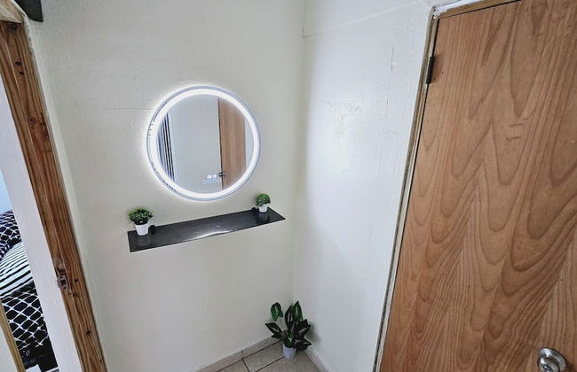 Cozy and Modern Apartment Black & White With Jacuzzi on Terrace - Photo 44