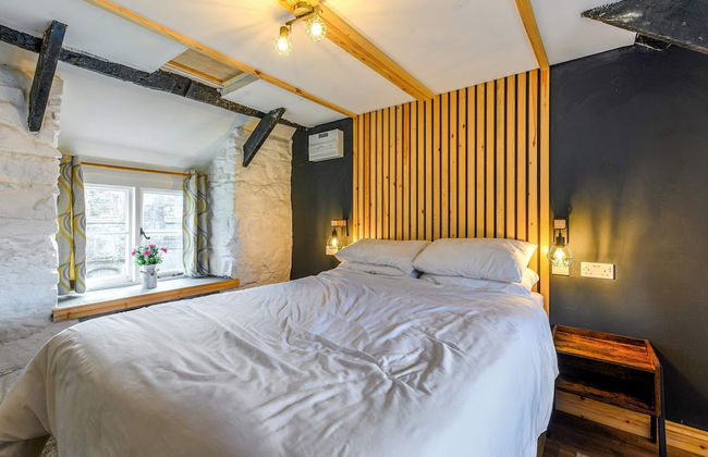 Host Stay The Hideaway - Photo 9