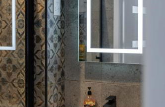 Flatzy - 16 Guests 4 En-suite Central Apartment B - Foto 25