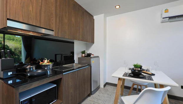 Naiharn Loft near Beach UTL B325 - Foto 5, Cocina básica privada