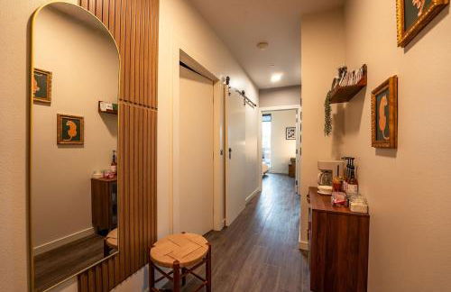 Heart of Downtown Apt with City View, Walkable to HotSpots - Foto 35