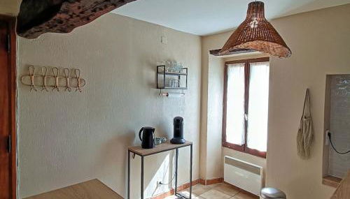 T2 chaleureux au coeur d'un village pittoresque - Foto 4