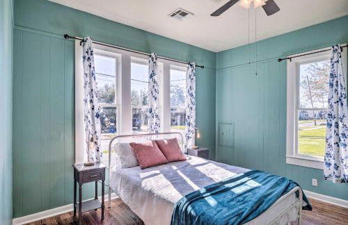 Lake Charles Cottage with Fireplace and Yard! - Foto 12