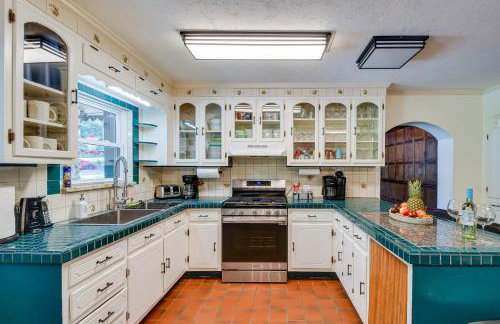 Missouri Castle with Private Lake, Pool and 100 Acres! - Foto 12