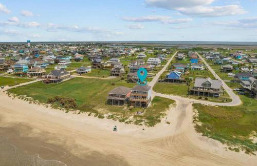 Beachfront oasis! Hot tub, gameroom, double deck!! - Foto 39