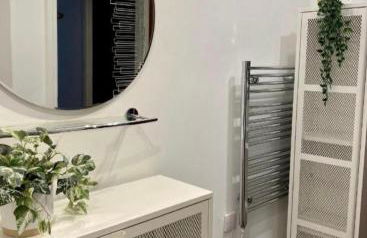 City Centre Chester Waterways Apartment - Photo 33