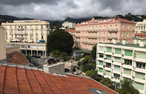 Lumineux studio sous les toits de Menton - Foto 6