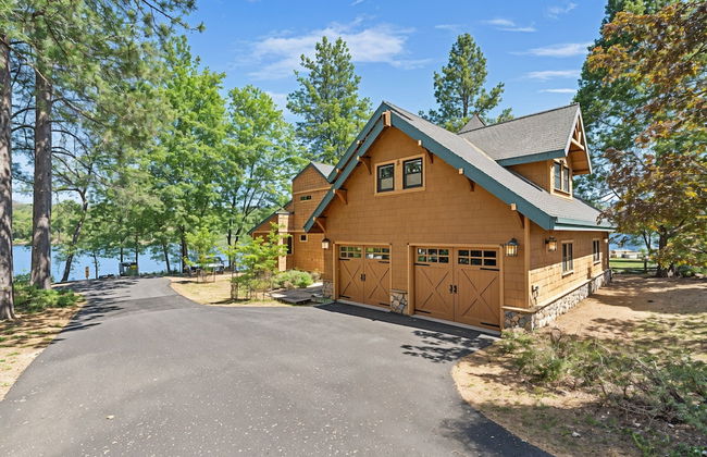 Marina Beach Lodge - Lakefront Home on Beach! by Yosemite Region Resorts - Foto 39