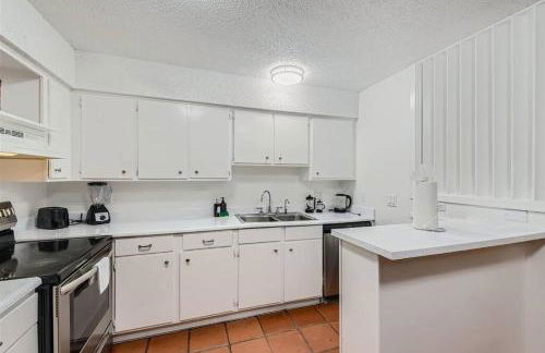 2B Getaway - Sleeps 6 - Pool, Pkg - Walk Dtwn - Foto 29