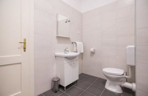 Apartment Ribnjak - Photo 22