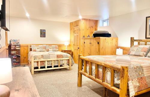 ADK Cabin with Hot Tub, Near Whiteface, Lake Placid, Fire Pit, Game Rm - Foto 29