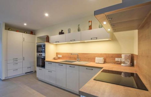 Gorgeous Home In Fierville-Les-Mines - Foto 6