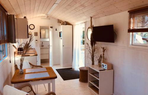 Zirkuswagen mit Outdoor Whirlpool und Garten - Foto 6