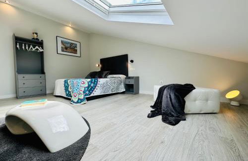 ÁTICO BOJ - Terraza con jardín & Hórreo Chill con vistas al mar - Foto 15