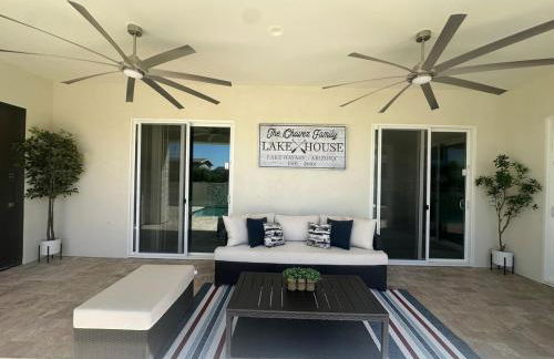 Beautiful New construction home - New Pool & Spa! - Foto 38