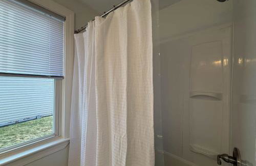 Portsmouth Landing 4BDRM, Modern Escape, Central - Foto 25