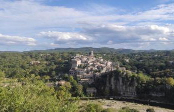 maison pierre et voûte au cœur du village - Photo 45