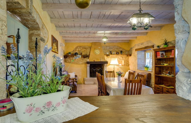 Especially charm stone house with a pool - Foto 35