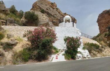 La casica de madera con Jacuzzi exterior y barbacoa - Foto 50