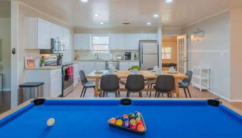 Texas Vacation Home, Game Room & POOL by Sixflags - Foto 5
