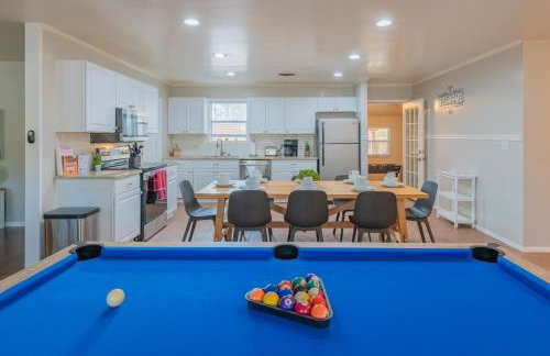 Texas Vacation Home, Game Room & POOL by Sixflags - Foto 5