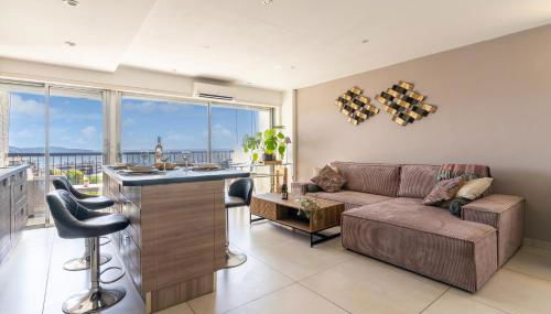 Magnificent 3 Rooms-Sea View-Terrace-Pool - Photo 2