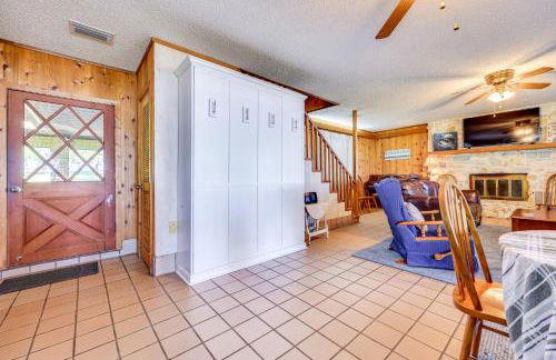 Lake Winnott Home with Boat Ramp and Dock - Foto 8