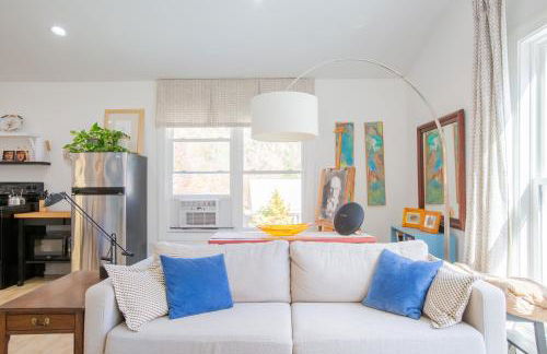 Studio Apt on HRT hosted by Longview Stays - Foto 7