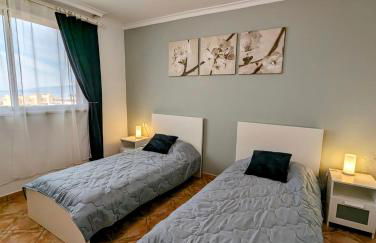 Comfortable 2-Bedroom Duplex in Playa Paraiso with Ocean View, Balcony, and Shared Pool - Photo 7