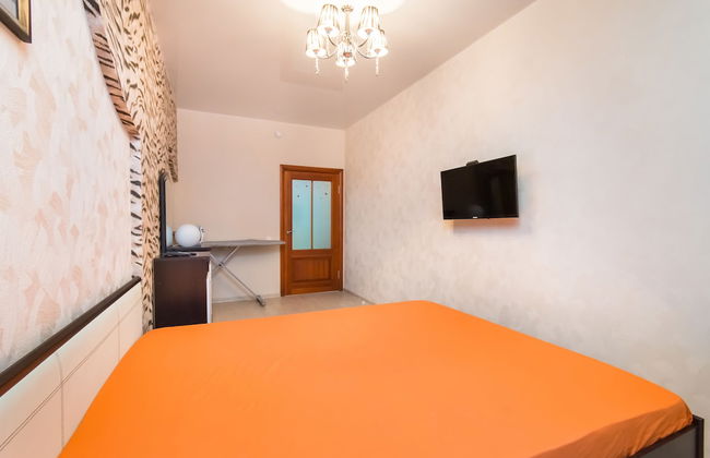 Clever House Apartments - Photo 3