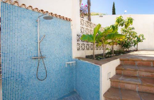 Private Beach Villa for 6 with Seaview, Pool & big Sun Terrace - Foto 6