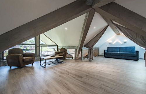 Duplex in Albiez-Montrond with balcony - Photo 47