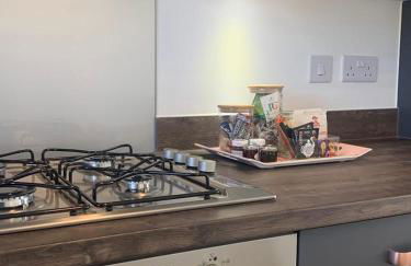 Central 2-Bedrooms Flat - Perfect for Nurses, Contractors, & Relocators - Sleeps 2 - Super Fast Speed Wi-Fi - Easy Parking - Foto 15