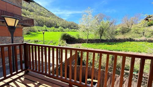 Apartament La Peulla - L'Amfitriona - Foto 1, Garden, Garden view