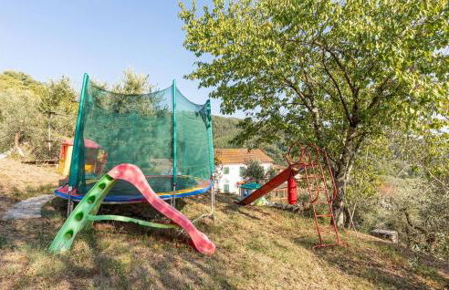 2 Bedroom Beautiful Home In Marliana - Foto 8